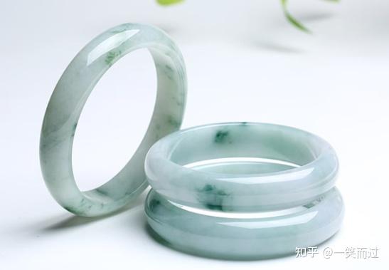 2024最新款手鐲,探秘小巷中的寶藏，2024最新款手鐲