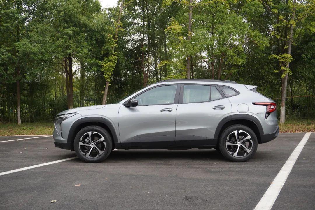 雪弗萊最新款，開(kāi)啟一段溫馨的駕駛之旅