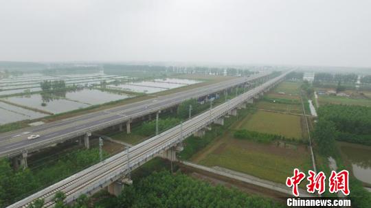 岳陽(yáng)蒙華鐵路進(jìn)港支線(xiàn)最新動(dòng)態(tài)，串聯(lián)起美好回憶的鐵路進(jìn)展更新