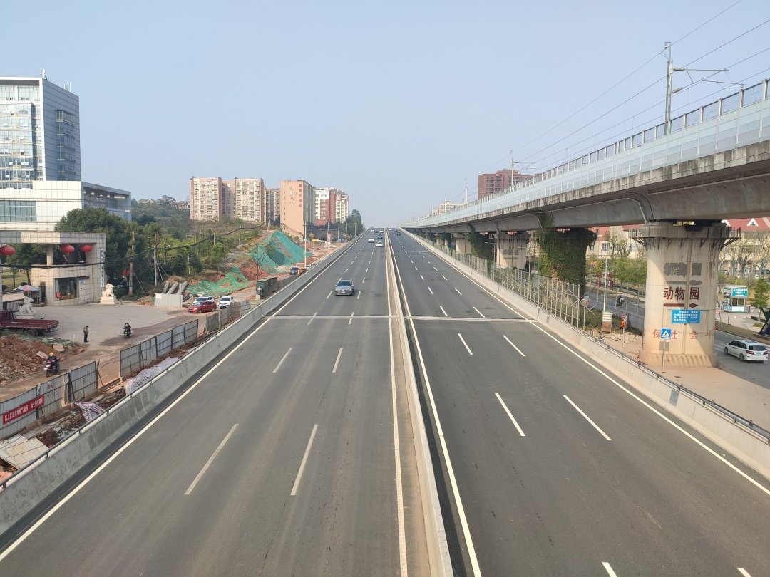 芙蓉路最新時(shí)尚潮流地標，綻放的潮流新寵！