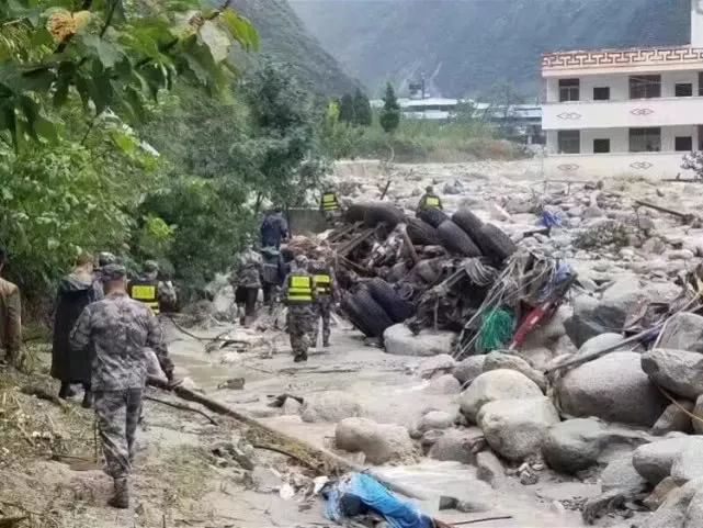 ??紅蟲(chóng)災害來(lái)襲，守護家園，行動(dòng)刻不容緩！