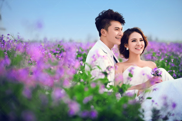 秋霞最新婚,秋霞最新婚，一場(chǎng)自然美景的探索之旅