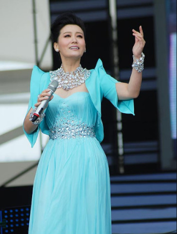 譚晶的最新,譚晶的最新動(dòng)態(tài)，音樂(lè )旅程的新篇章