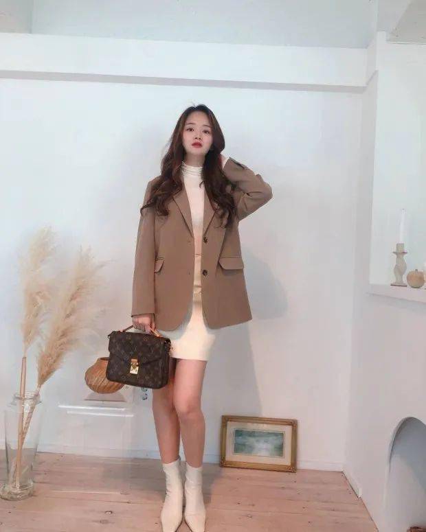 韓國新晉女主播作品探秘與欣賞，領(lǐng)略精彩瞬間