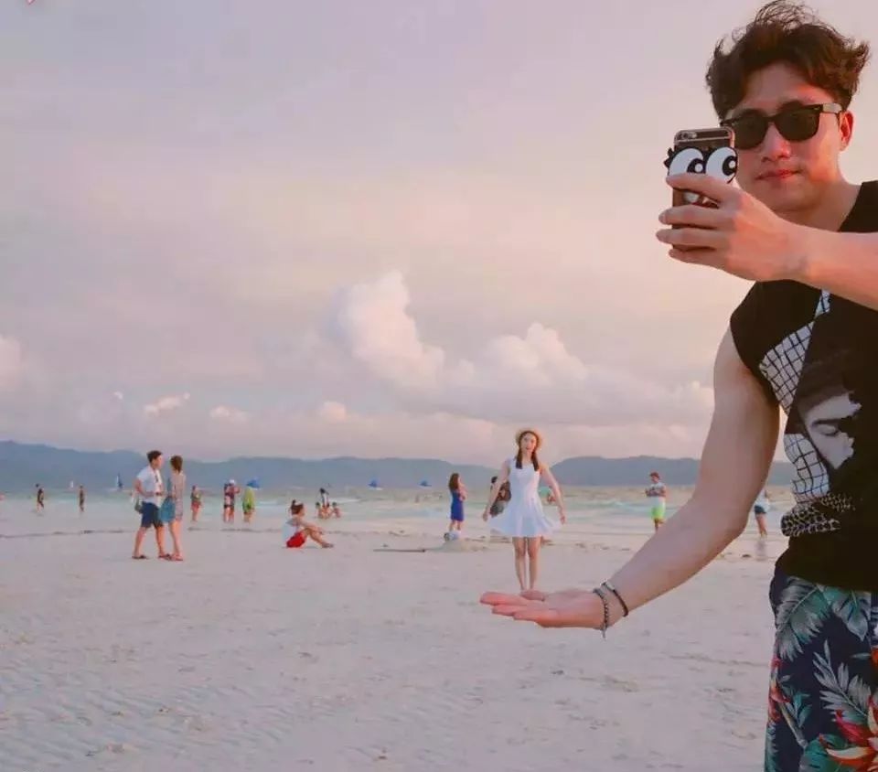 定格甜蜜時(shí)光，旅行情侶照記錄時(shí)代愛(ài)情印記