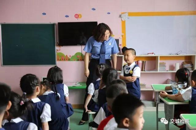 最新東方時(shí)事解讀，自然美景背后的探索之旅