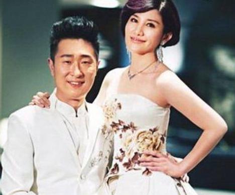 眼睛迷人的男明星魅力無(wú)法抗拒！??