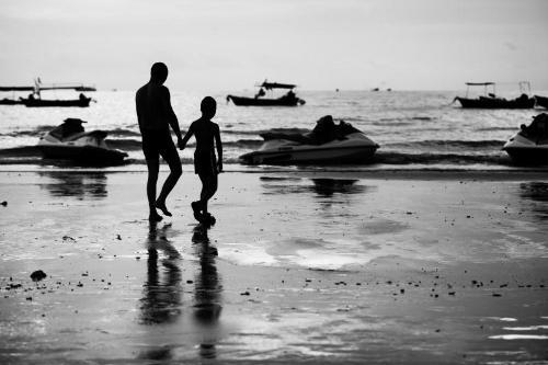 最新春秋旅行社旅游報價(jià)揭秘，小巷中的隱藏寶藏，啟程未知旅行魅力探索之旅