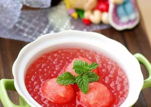 最新西瓜吃法，挑戰味蕾的勵志之旅，激發(fā)自信與成就感