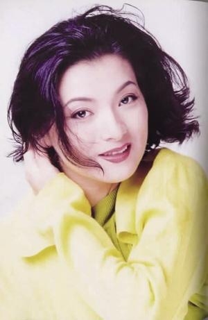 80后女演員的心靈之旅，探尋自然美景中的內心寧靜