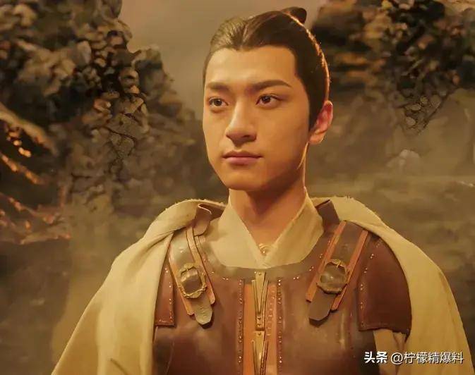 最新搞笑丑男大盤(pán)點(diǎn)，日常笑料背后的真摯友情故事