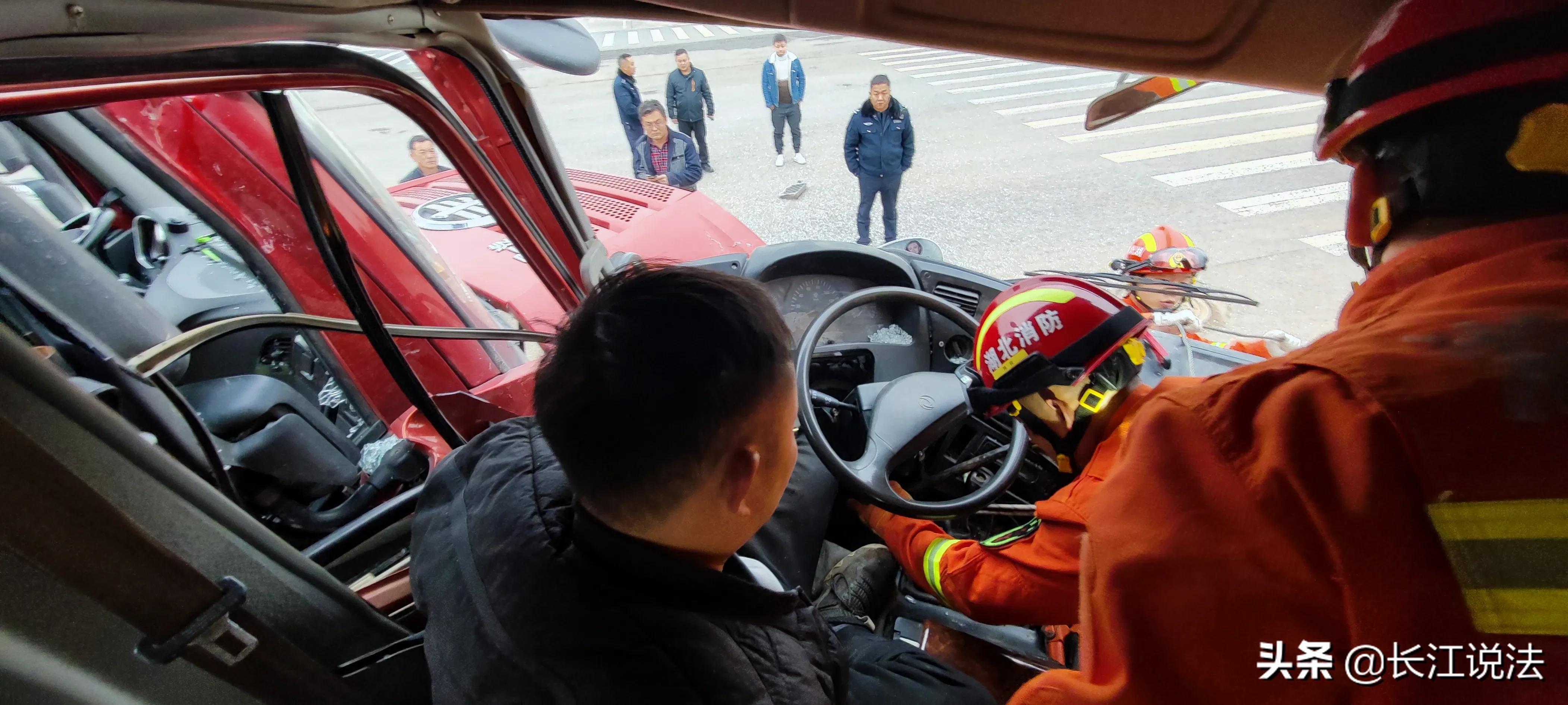 震撼！蘄春再現車(chē)禍悲劇，警鐘長(cháng)鳴——2025最新車(chē)禍新聞