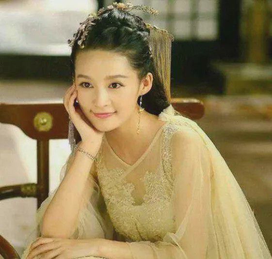 荊小八在楚喬傳中的熱血演繹，傳奇演員展現角色魅力！