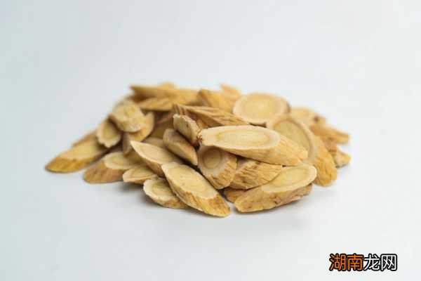 黃芪價(jià)格揭秘，黃芪價(jià)值背后的友情故事