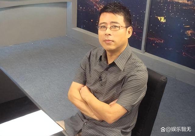 阿丘最新微博，社交媒體時(shí)代的言論自由與責任探討